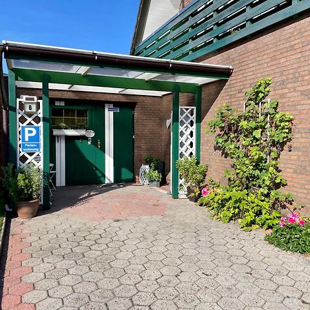 Ruheoase Im Gruenen - Komfortable Ferienwohnung Am Wulfskamp, Westerstede Extérieur photo