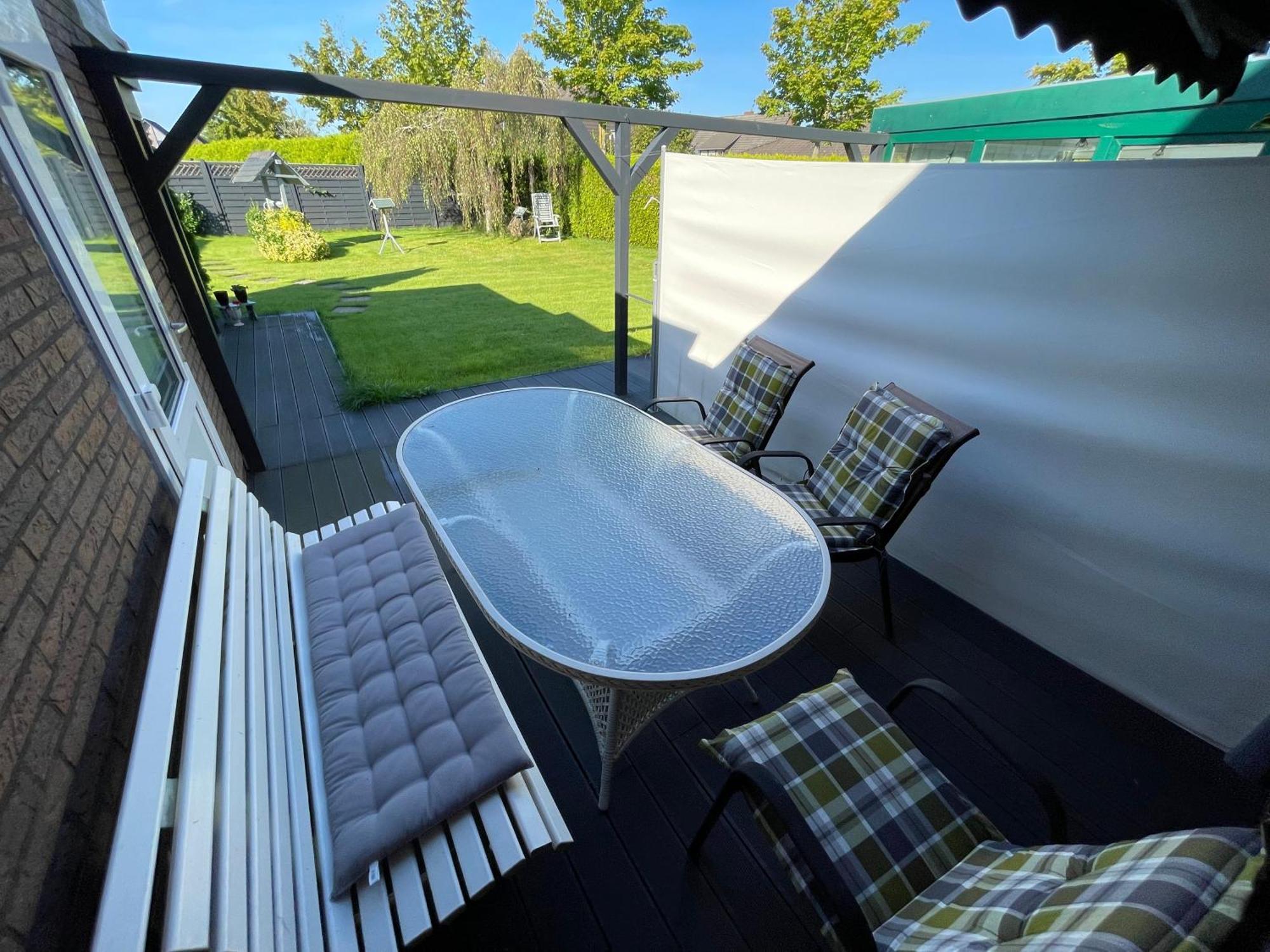 Ruheoase Im Gruenen - Komfortable Ferienwohnung Am Wulfskamp, Westerstede Extérieur photo