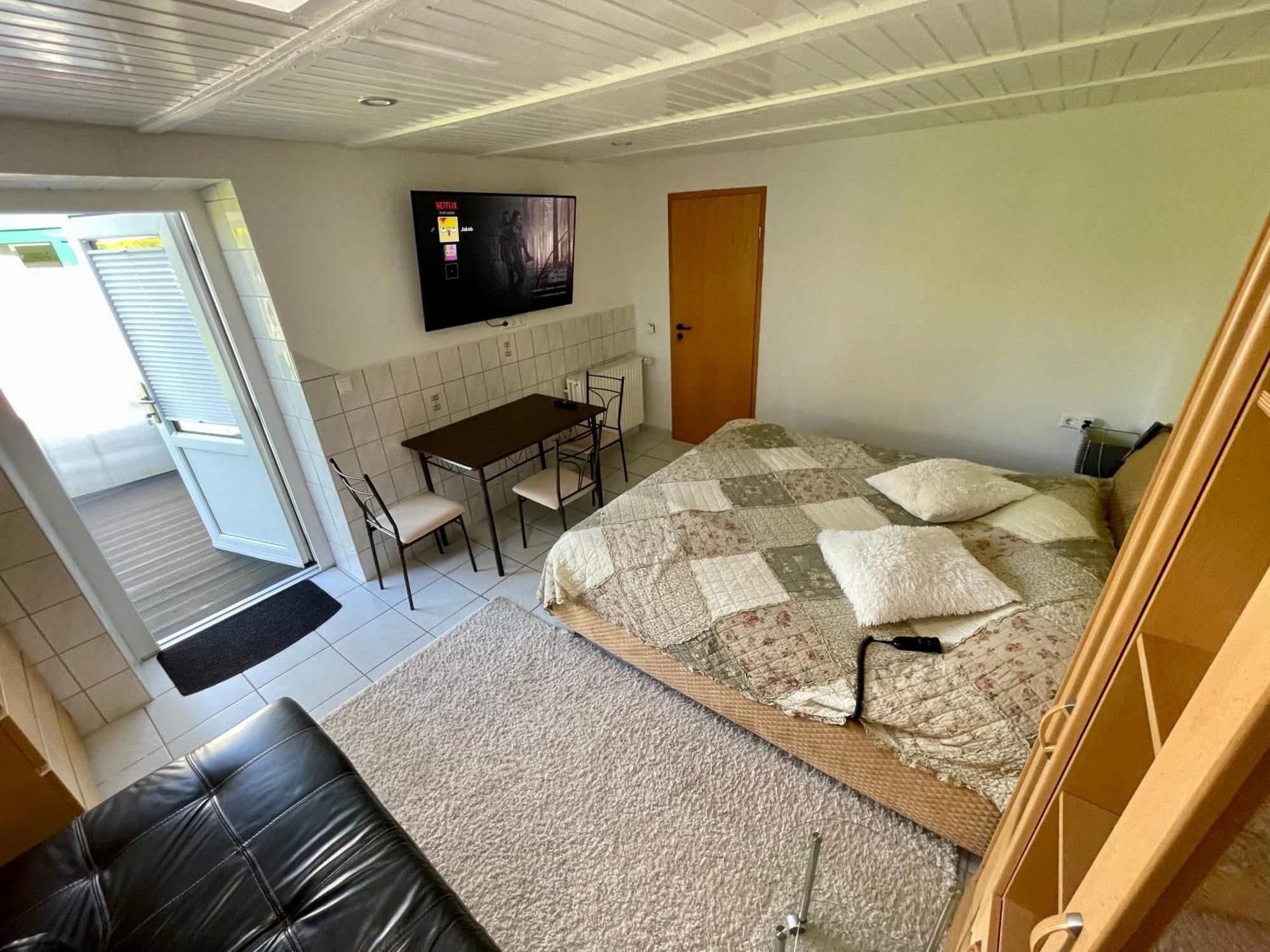 Ruheoase Im Gruenen - Komfortable Ferienwohnung Am Wulfskamp, Westerstede Extérieur photo